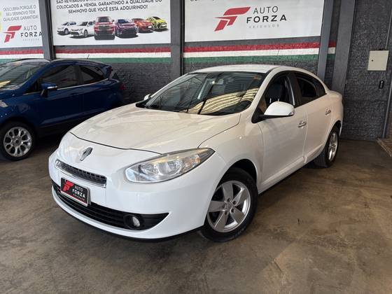 RENAULT FLUENCE 2.0 DYNAMIQUE 16V FLEX 4P MANUAL RENAULT FLUENCE 2.0 DYNAMIQUE 16V FLEX 4P MANUAL